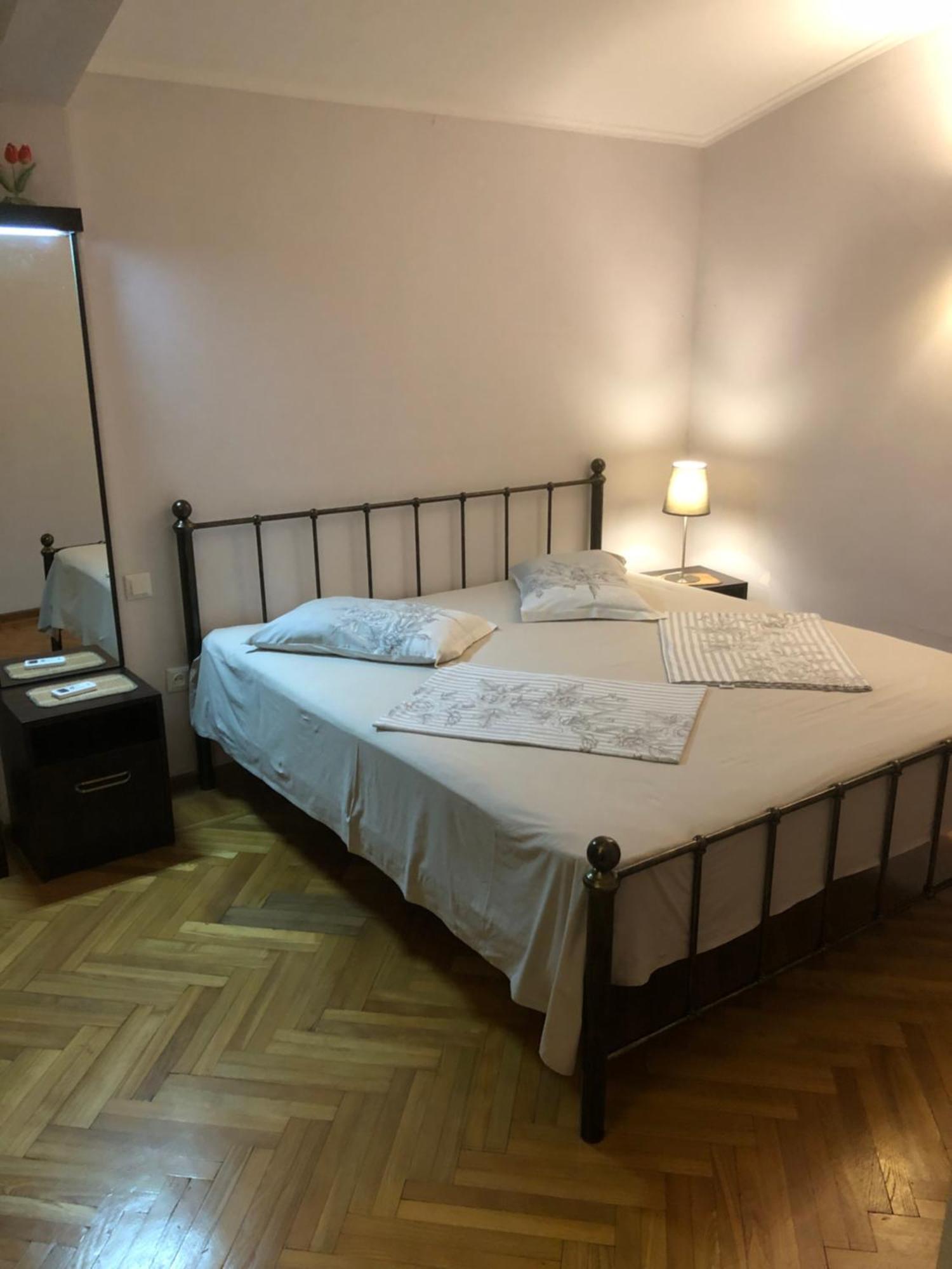 Cozy Guest House In Old Batumi Exteriör bild