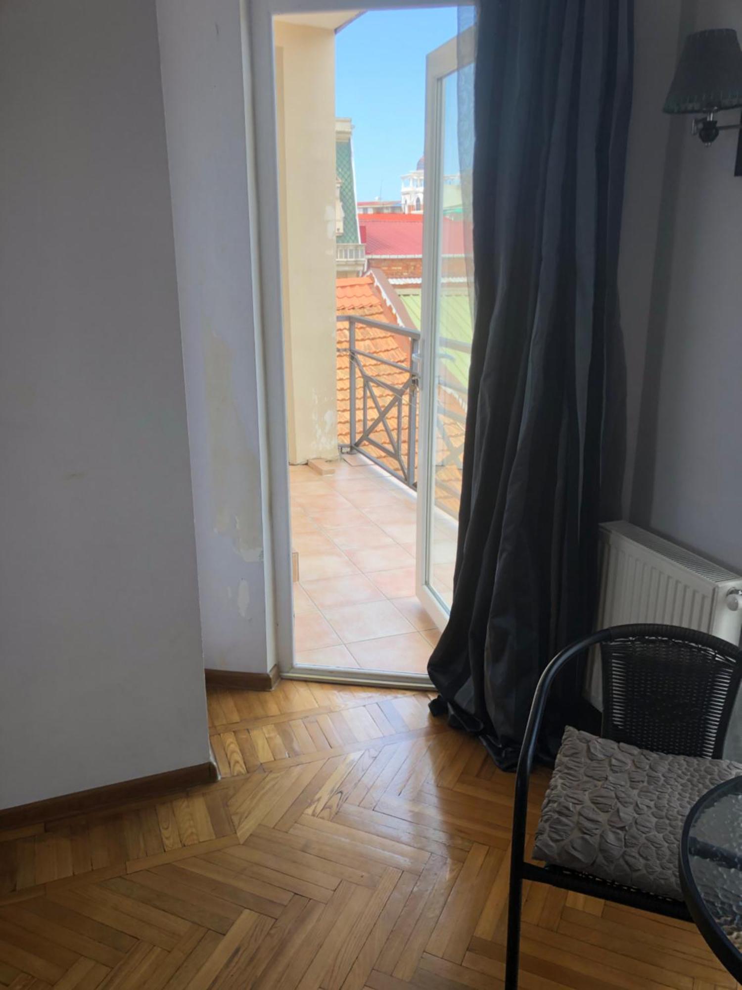 Cozy Guest House In Old Batumi Exteriör bild