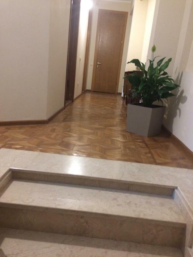 Cozy Guest House In Old Batumi Exteriör bild