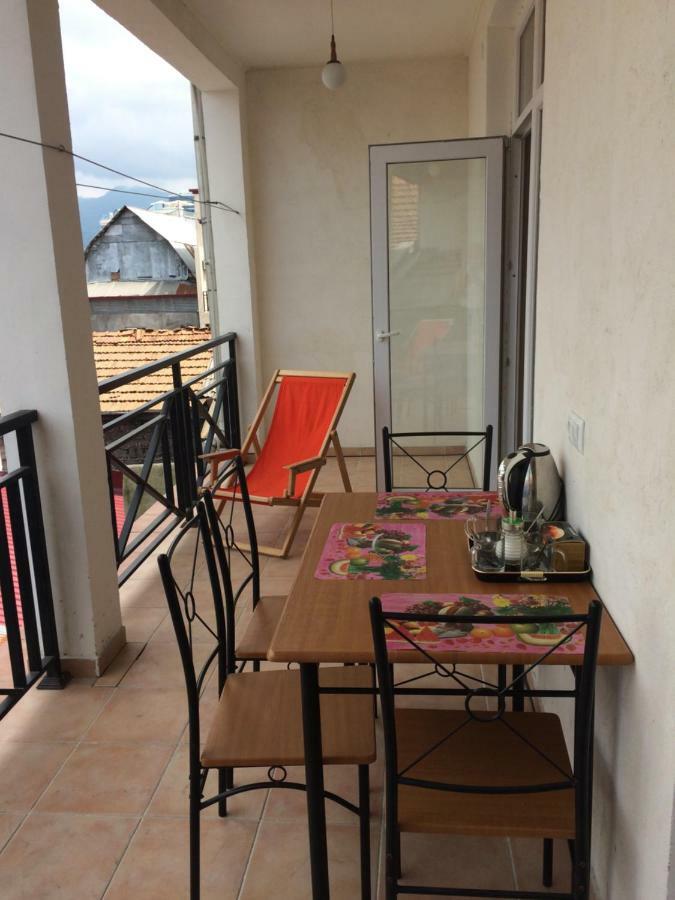 Cozy Guest House In Old Batumi Exteriör bild