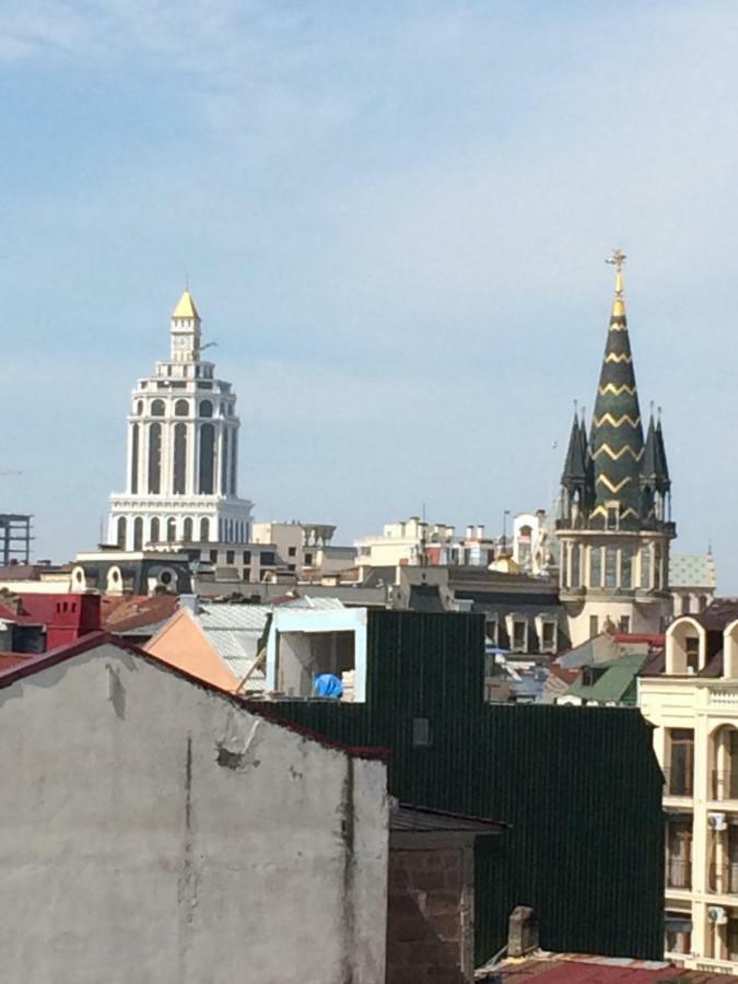Cozy Guest House In Old Batumi Exteriör bild